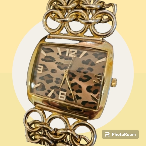 Watch -Thick Wide Link Animal Print Watch..New Battery - Picture 3 of 14